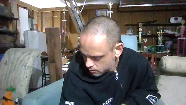 Buffshagswell online show from 4, 3, 2025