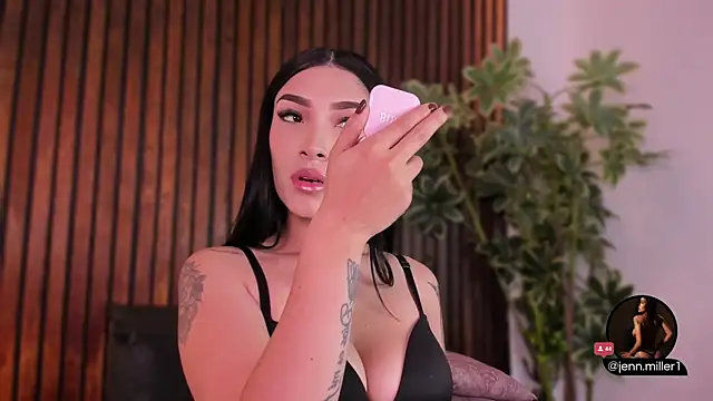 Snapshot of Jennmiiller_ chatting on 23, 11, 2025 Jennmiiller online show from 23, 11, 2025