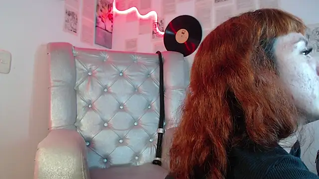 Snapshot of IvanaFetish chatting on 9, 10, 2025 IvanaFetish online show from 9, 10, 2025