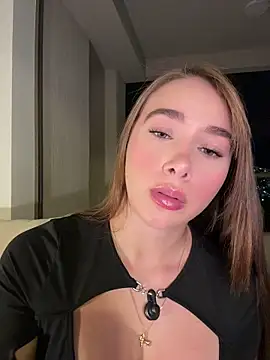 Lanataylor- online show from 5, 5, 2026