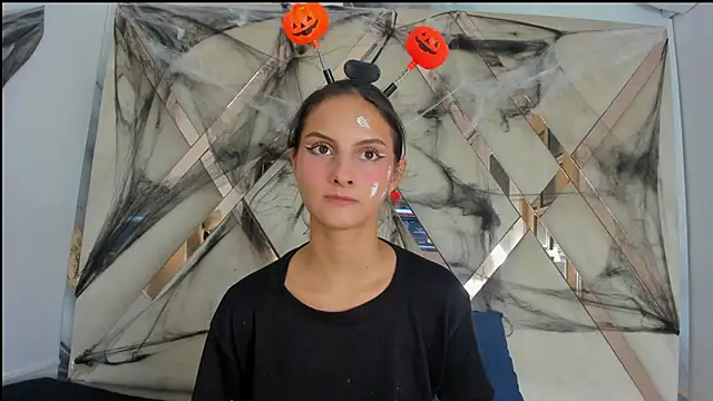 Snapshot of ninaht chatting on 24, 10, 2025 ninaht online show from 24, 10, 2025