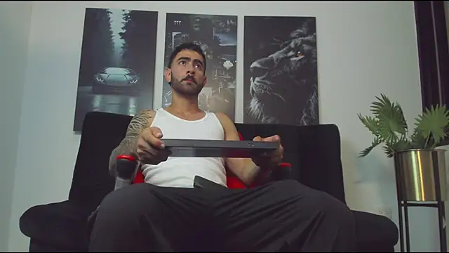 Austin bolt online show from 8, 3, 2025