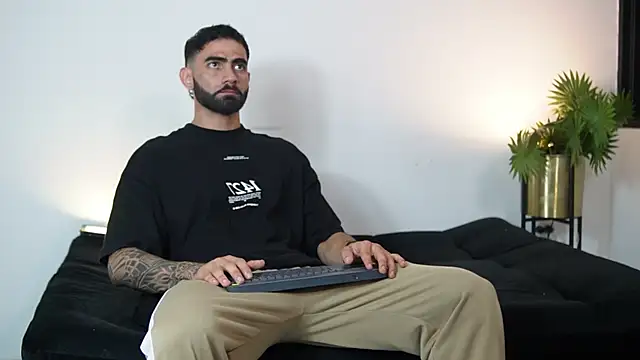 Austin bolt online show from 13, 10, 2025