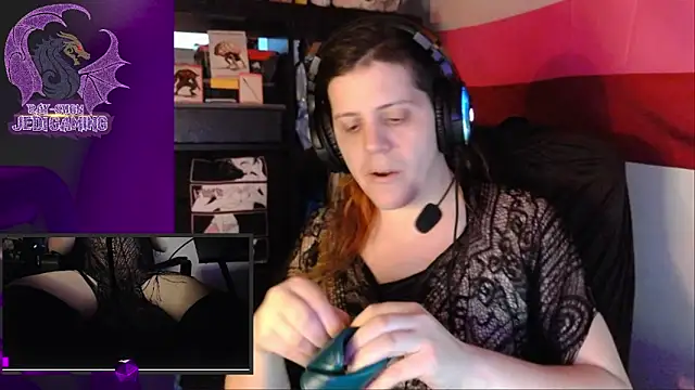 Snapshot of Rae-Suon chatting on 9, 1, 2025 Rae-Suon online show from 9, 1, 2025
