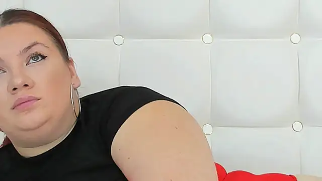 MelanieBrownn online show from 18, 3, 2025