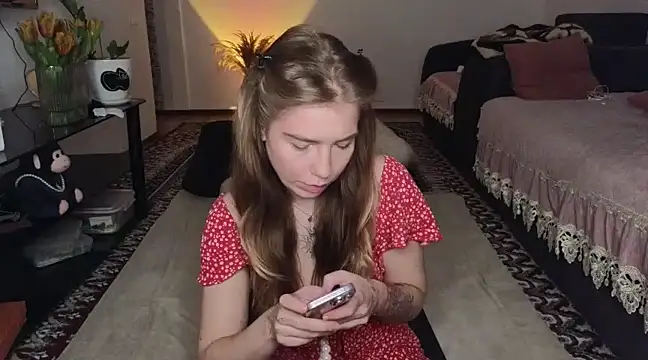 luuemmy online show from 17, 3, 2025
