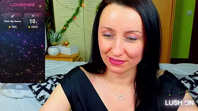 Roxyy Star online show from 12, 12, 2024