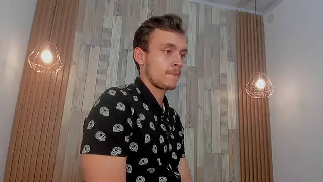 Desmon Clark online show from 30, 1, 2025