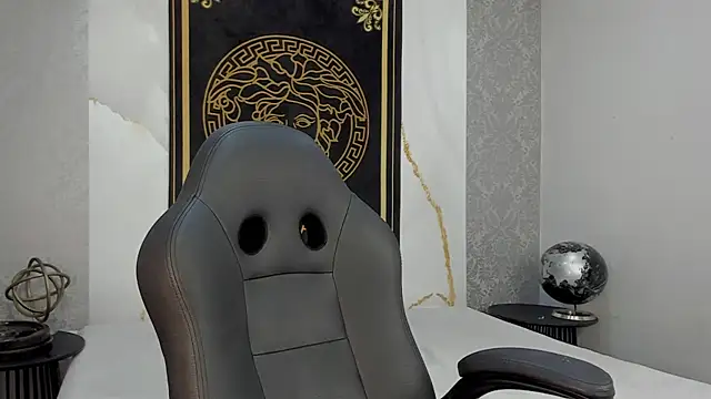 Desmon Clark online show from 19, 2, 2025