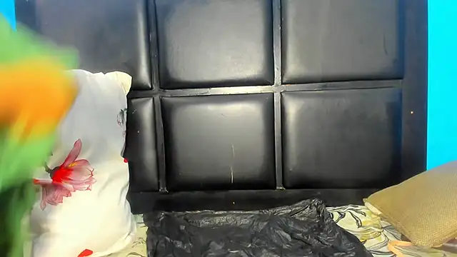 Sweetdelight86 online show from 25, 2, 2025