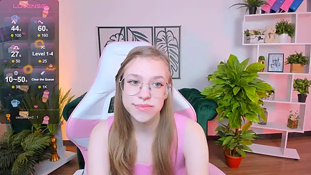 LayriantaVee online show from 1, 2, 2025