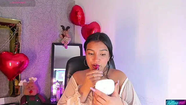 Snapshot of Candys_victoria chatting on 15, 2, 2026 Candys victoria online show from 15, 2, 2026