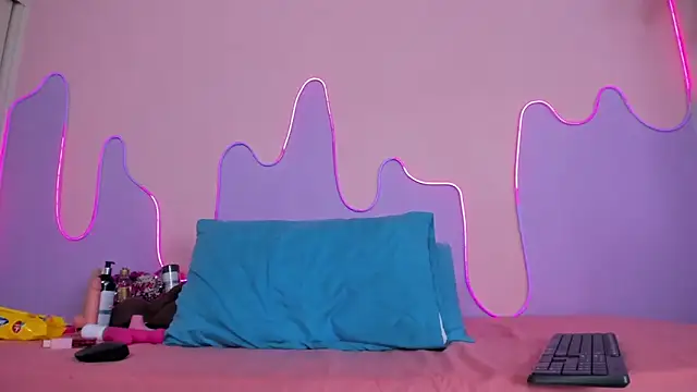 Snapshot of Mingie_Rouse chatting on 5, 3, 2026 Mingie Rouse online show from 5, 3, 2026