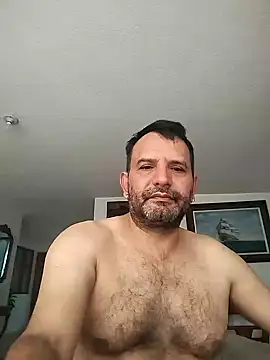 Snapshot of RogueTraveler chatting on 8, 2, 2025 RogueTraveler online show from 8, 2, 2025