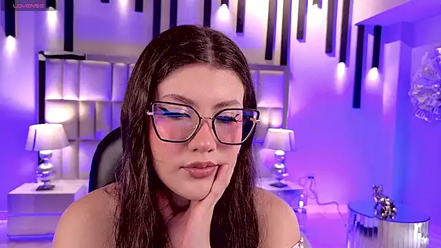AmberFarrell online show from 17, 5, 2026