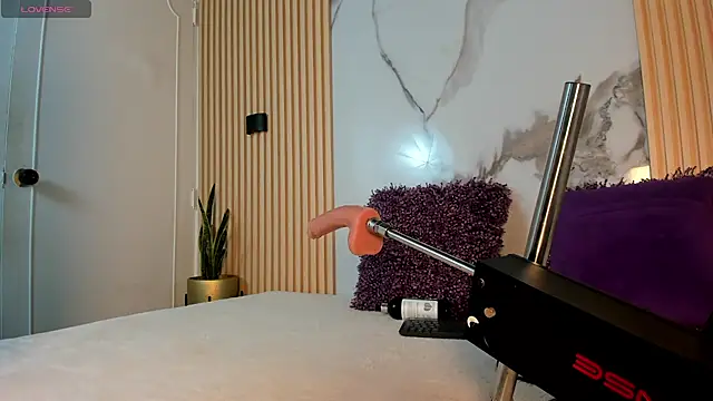 valentina lux online show from 8, 2, 2025