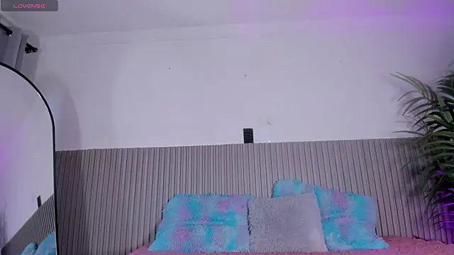 valentina lux online show from 5, 5, 2026