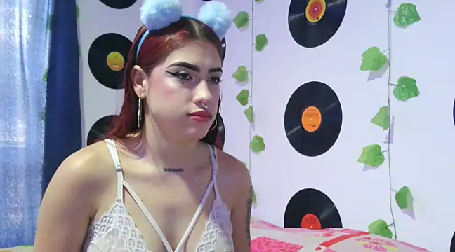 Darlyhooper1- online show from 6, 2, 2025