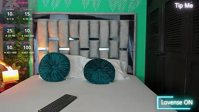Darlyhooper1- online show from 8, 10, 2025