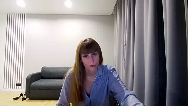 Daniella Lorente online show from 9, 2, 2025