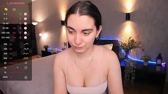 Snapshot of hannacheekss_ chatting on 9, 12, 2024 hannacheekss  online show from 9, 12, 2024