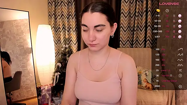 Snapshot of hannacheekss_ chatting on 21, 12, 2024 hannacheekss  online show from 21, 12, 2024