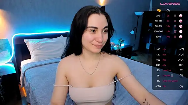 Snapshot of hannacheekss_ chatting on 13, 1, 2025 hannacheekss  online show from 13, 1, 2025