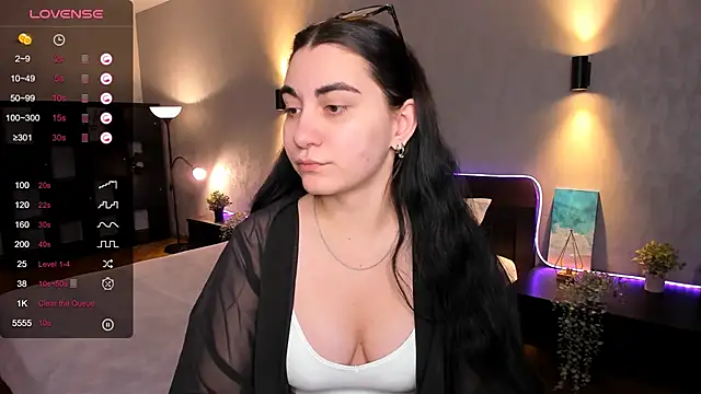 Snapshot of hannacheekss_ chatting on 24, 1, 2025 hannacheekss  online show from 24, 1, 2025