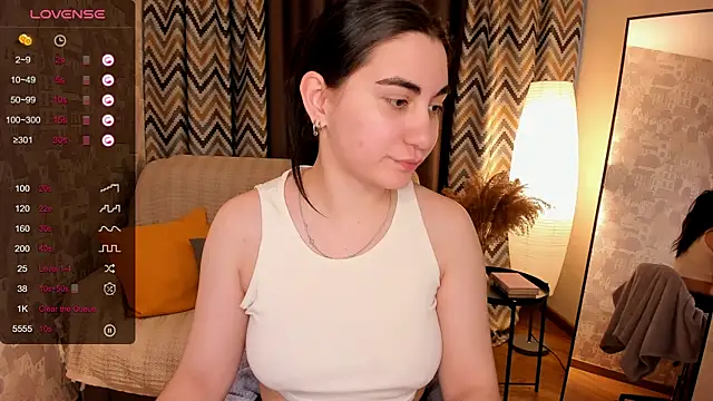 Snapshot of hannacheekss_ chatting on 15, 2, 2025 hannacheekss  online show from 15, 2, 2025