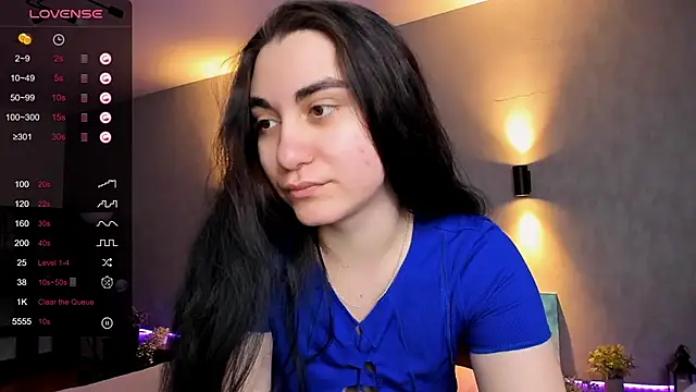 Snapshot of hannacheekss_ chatting on 20, 2, 2025 hannacheekss  online show from 20, 2, 2025