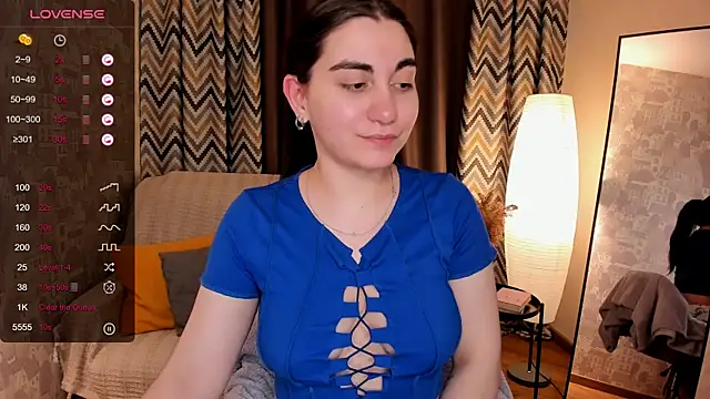 Snapshot of hannacheekss_ chatting on 1, 3, 2025 hannacheekss  online show from 1, 3, 2025