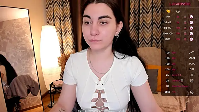 Snapshot of hannacheekss_ chatting on 3, 3, 2025 hannacheekss  online show from 3, 3, 2025
