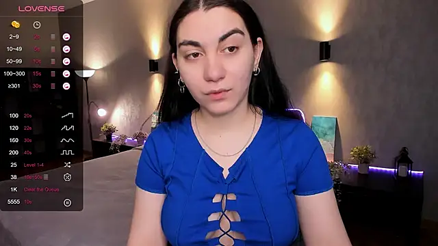 Snapshot of hannacheekss_ chatting on 4, 3, 2025 hannacheekss  online show from 4, 3, 2025
