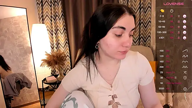 Snapshot of hannacheekss_ chatting on 18, 3, 2025 hannacheekss  online show from 18, 3, 2025