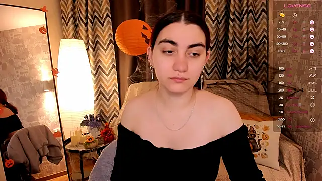 Snapshot of hannacheekss_ chatting on 23, 10, 2025 hannacheekss  online show from 23, 10, 2025