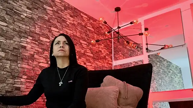 monicarousey online show from 21, 2, 2025