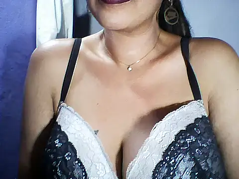 layanah12 online show from 11, 10, 2025