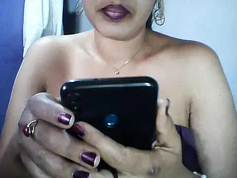 layanah12 online show from 12, 10, 2025