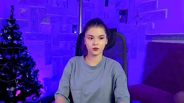 Snapshot of EvaThopson chatting on 9, 12, 2024 EvaThopson online show from 9, 12, 2024