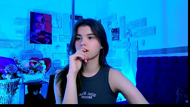 Snapshot of EvaThopson chatting on 6, 3, 2025 EvaThopson online show from 6, 3, 2025