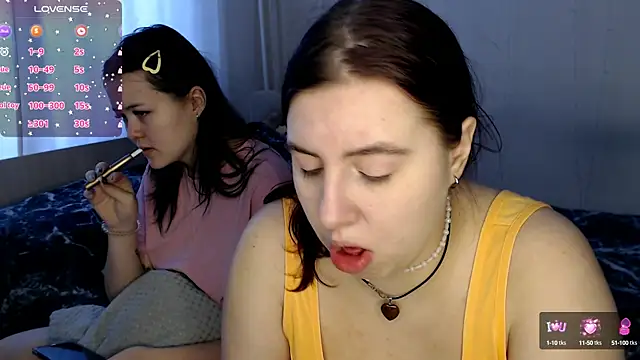 Snapshot of BettyandRich_ chatting on 8, 2, 2025 BettyandRich  online show from 8, 2, 2025