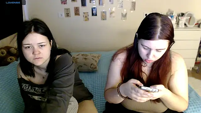 Snapshot of BettyandRich_ chatting on 24, 10, 2025 BettyandRich  online show from 24, 10, 2025
