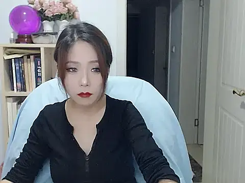 SuSushi728 online show from 11, 11, 2025