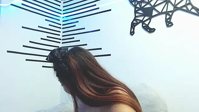 Emawalker  online show from 5, 2, 2025