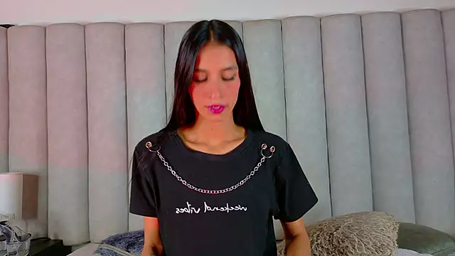 Snapshot of ChanelAdamss_ chatting on 9, 9, 2025 ChanelAdamss  online show from 9, 9, 2025