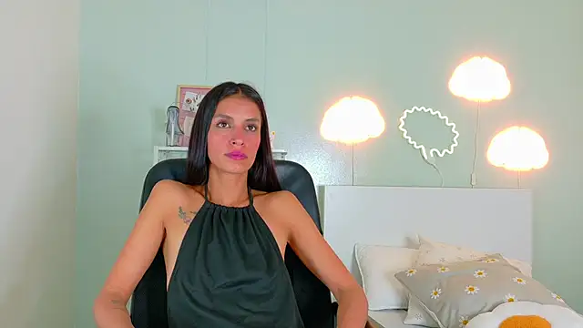 Snapshot of ChanelAdamss_ chatting on 12, 9, 2025 ChanelAdamss  online show from 12, 9, 2025