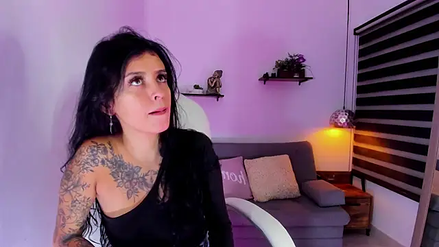 Snapshot of yenny_garcia chatting on 30, 9, 2025 yenny garcia online show from 30, 9, 2025