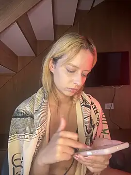 Snapshot of Bellahcha chatting on 19, 4, 2026 Bellahcha online show from 19, 4, 2026