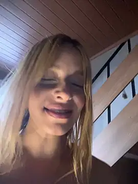 Snapshot of Bellahcha chatting on 11, 5, 2026 Bellahcha online show from 11, 5, 2026