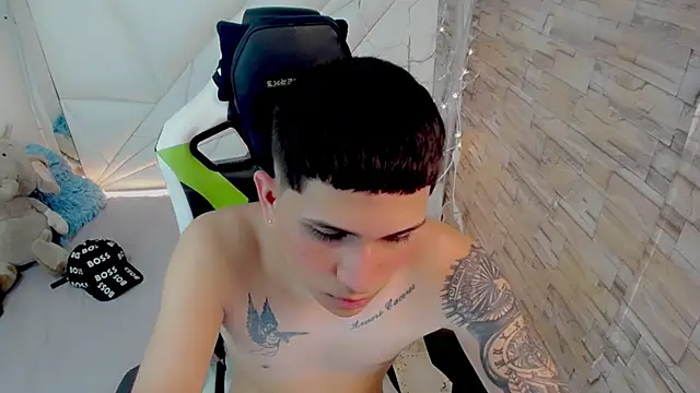 Brayan lopezz online show from 17, 3, 2025